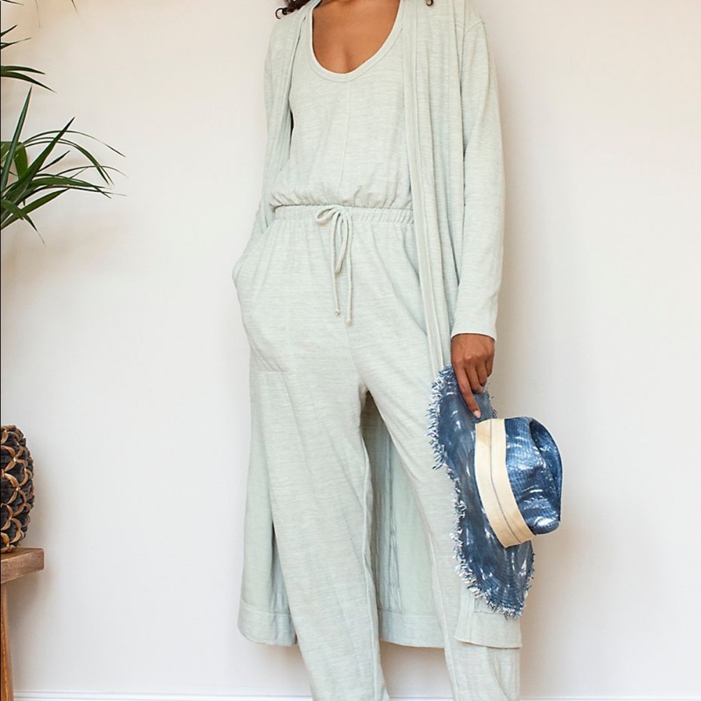 Free People lounge set never worn!!!